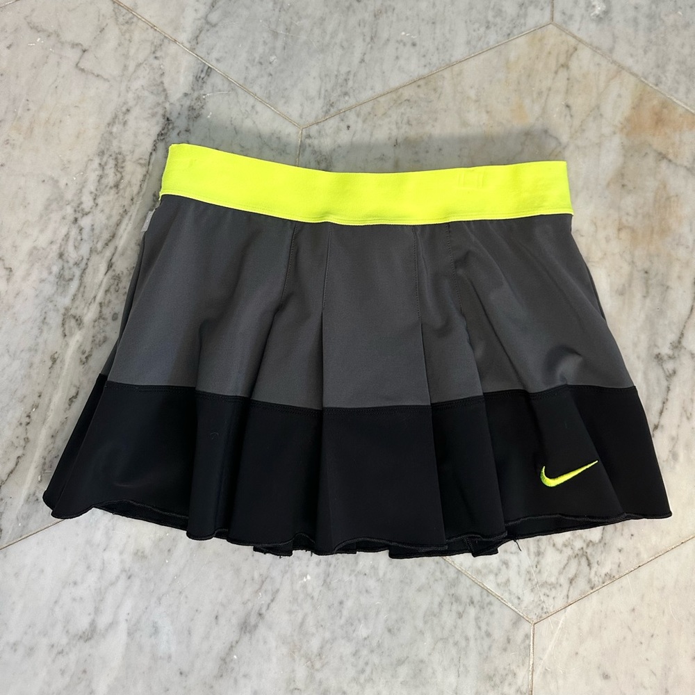 Nike tennis skirt EUC